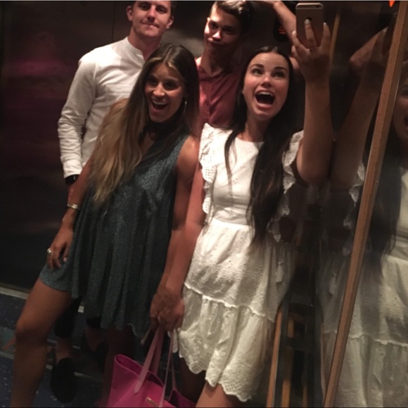 White dress - Picture 2 of 2